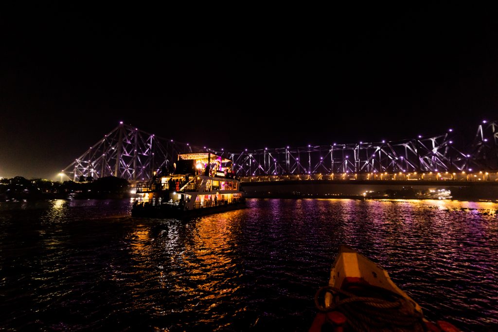 ganges river cruise in river ganges