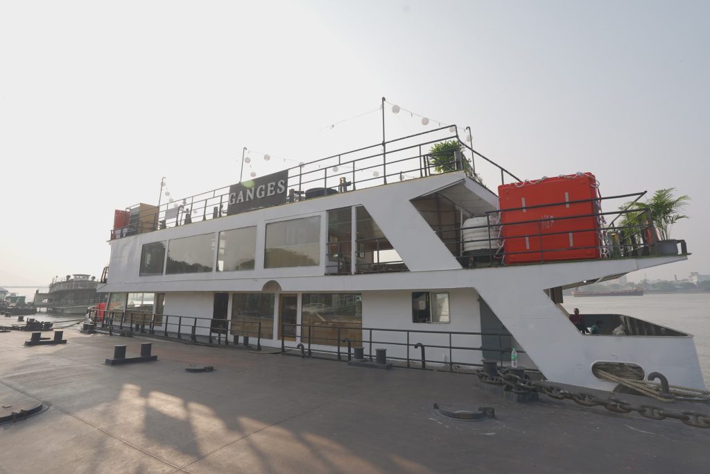Luxury river barge Kolkata on Hooghly River